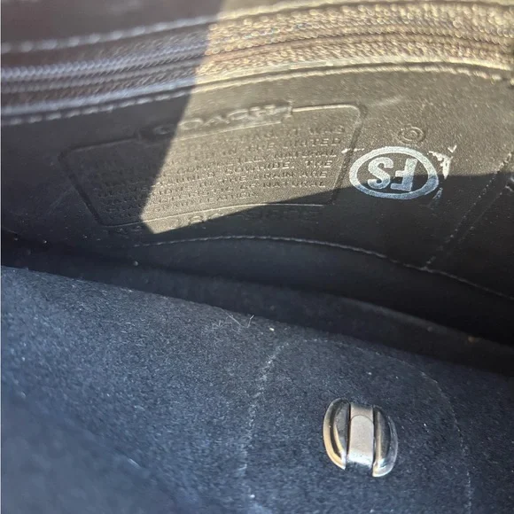 Vintage Coach Black Leather Clutch Wristlet J80-9832 - Picture 4 of 6